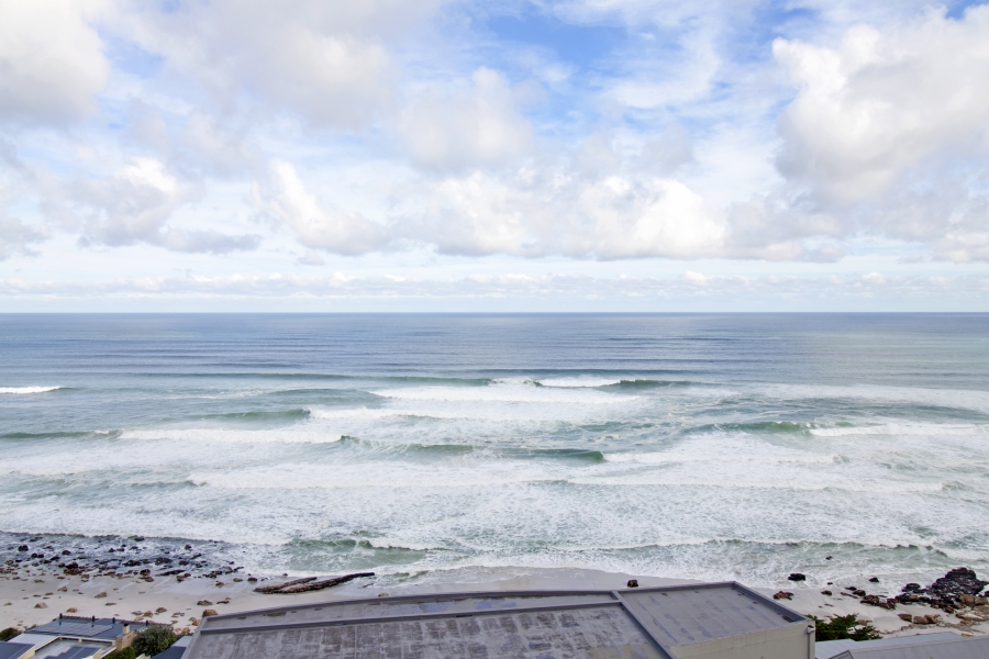 4 Bedroom Property for Sale in Misty Cliffs Western Cape